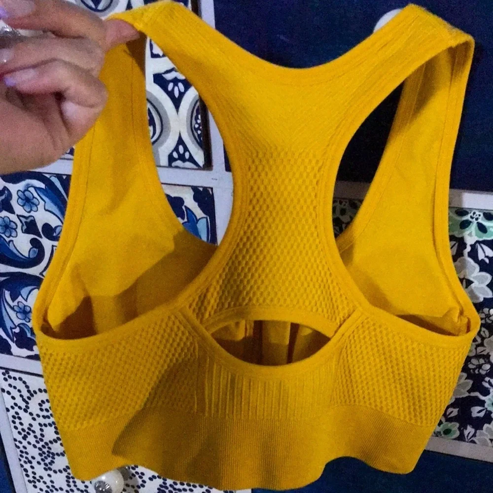 NEW BALANCE YELLOW SPORTS BRA LARGE - Picture 6 of 7